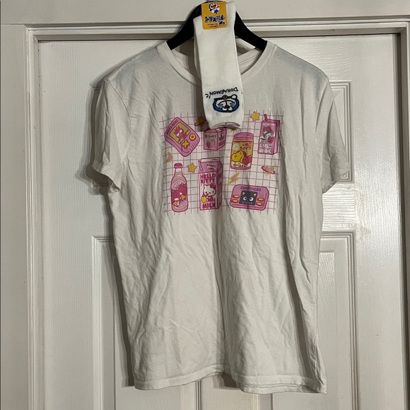 Doraemon/Hello Kitty Bundle - Picture 2 of 15